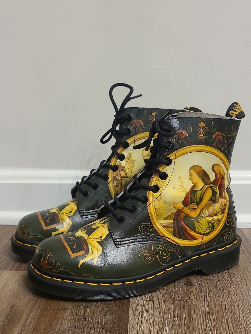 RARE Dr Martens Pascal Di Paolo Museum Collection - Picture 1 of 8